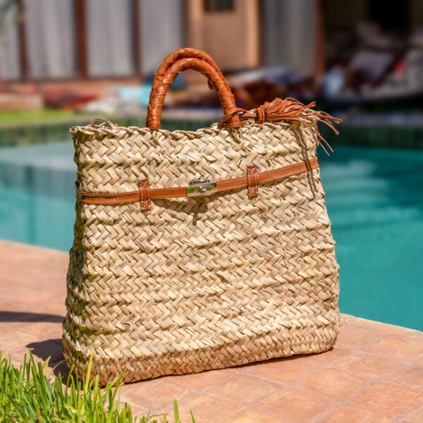 Straw tote clasp Camel