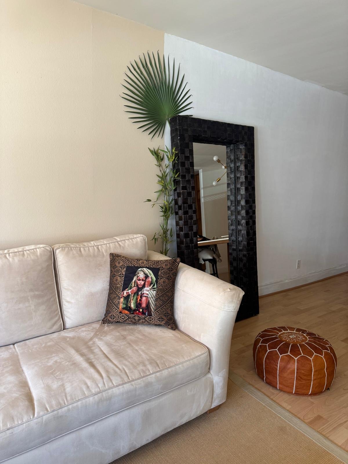 WhatsApp Image 2025-11-22 at 20.09.45 (1)